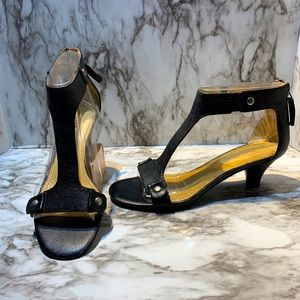 Black Nine West 2” heel sandal